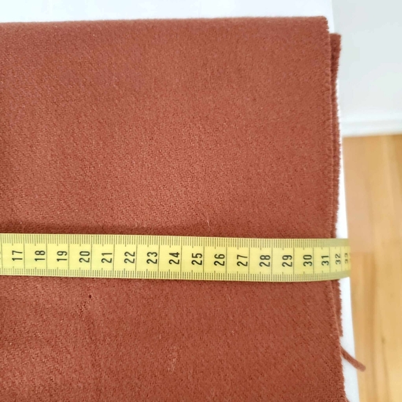 Brown 100% Cashmere Scarf made in UK - Picture 8 of 8